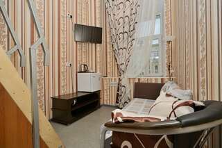 Хостел Тверская 5 Москва Двухуровневый номер-студия-4